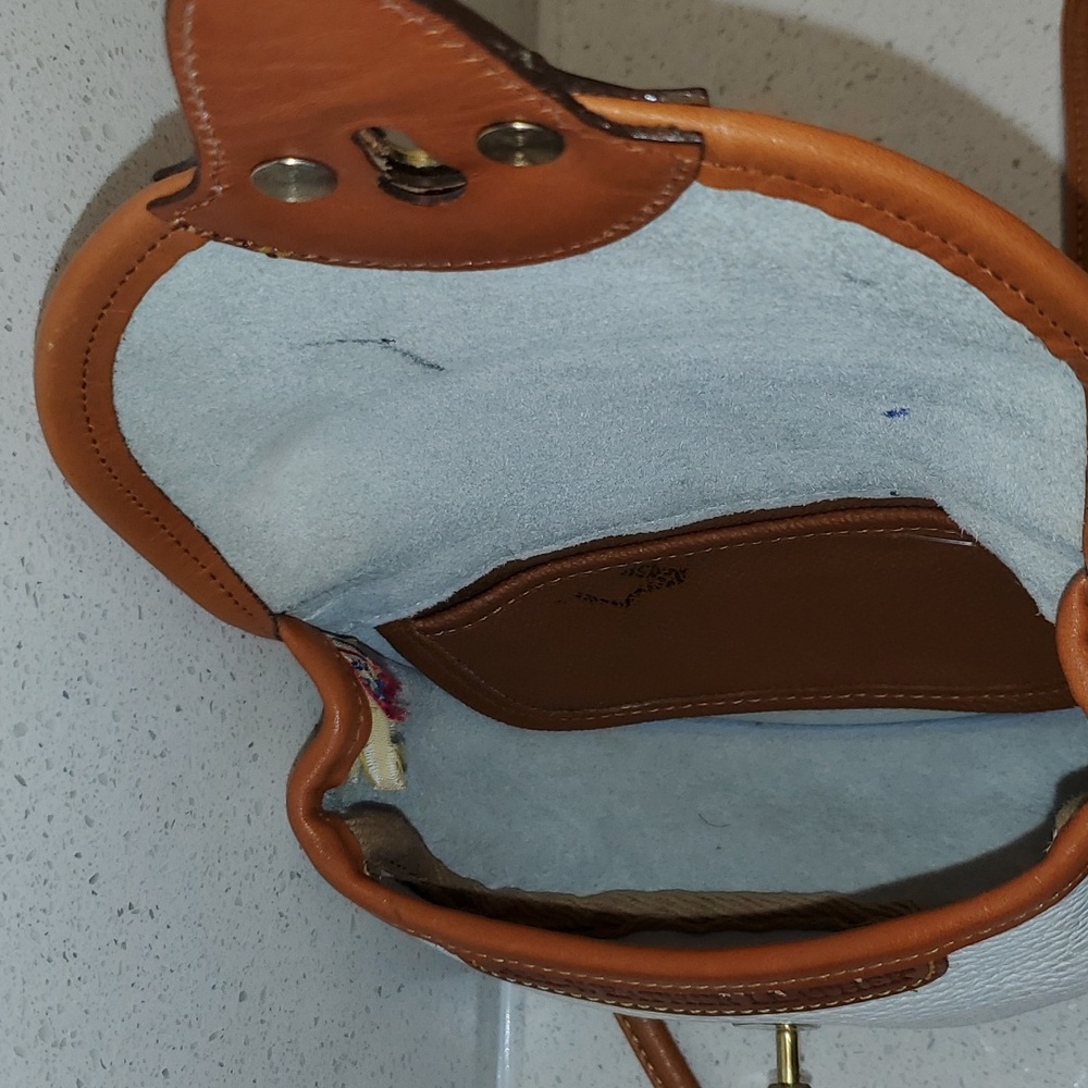 USA 🇺🇸 Vintage and Rare  DOONEY & BOURKE pebbled leather crossbody bag - Picture 9 of 10
